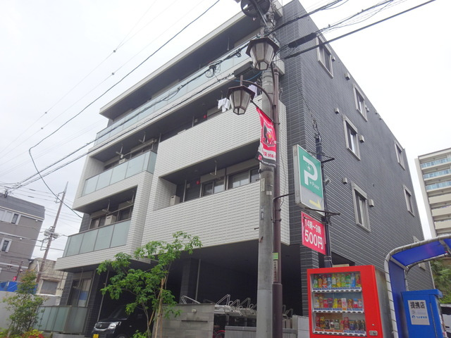 Ｇｒａｃｅ　Ｆｌａｒｅ