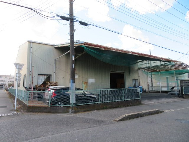 加須市花崎１丁目の倉庫