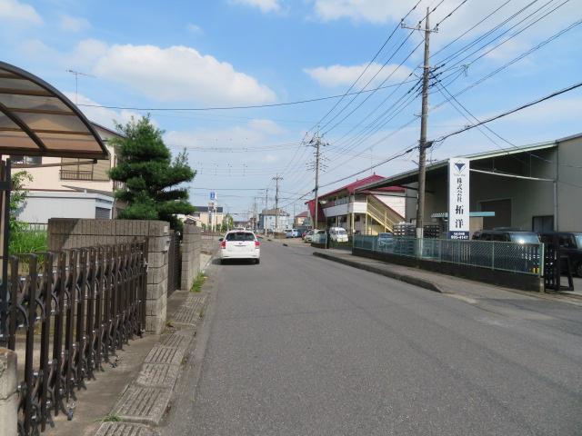 加須市花崎１丁目の倉庫の周辺