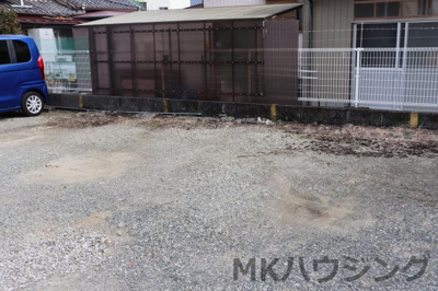 【駐車場】 | コーポブルースカイ | カースペースがあります
