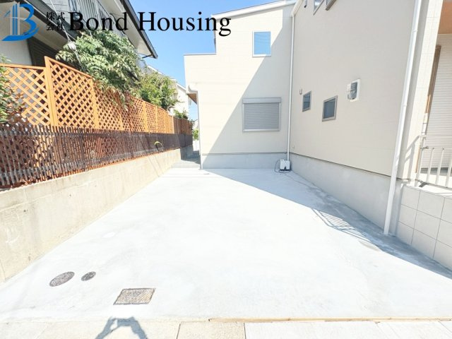 「並列2台可」「ルーフバルコニーつき」高津橋 限定1棟のその他