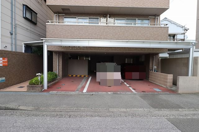 ボードゥ・ラ・メールの駐車場|カースペースがあります