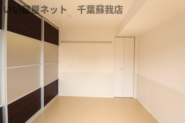 アネモス　Ａの寝室|広くて明るい寝室