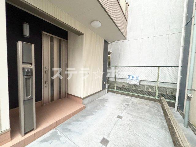 井高野1 中古戸建の駐車場|車をお持ちの方に嬉しい駐車場付きの物件です