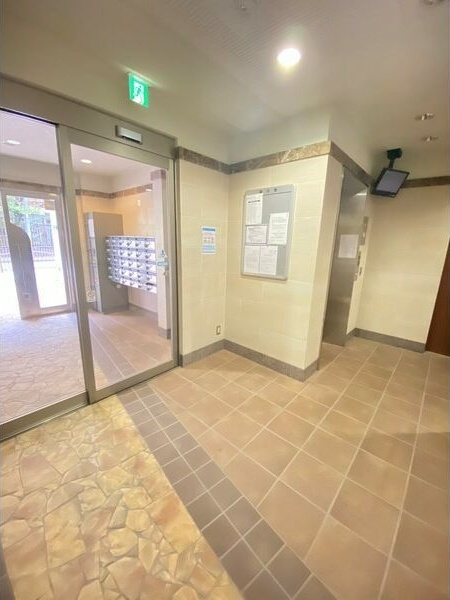 相川フラワーコートのエントランス