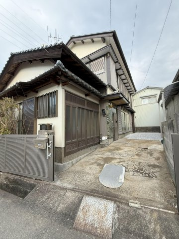 中久万　中古戸建の外観