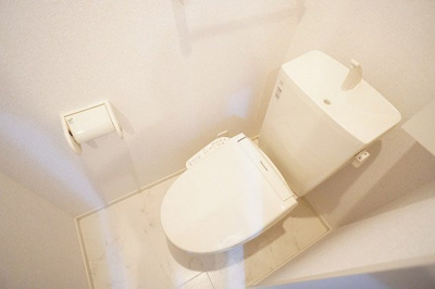 【トイレ】 | メゾンブリーゼＡ | 清潔感のあるトイレです