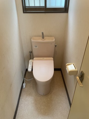 高島市新旭町太田中古戸建のトイレ