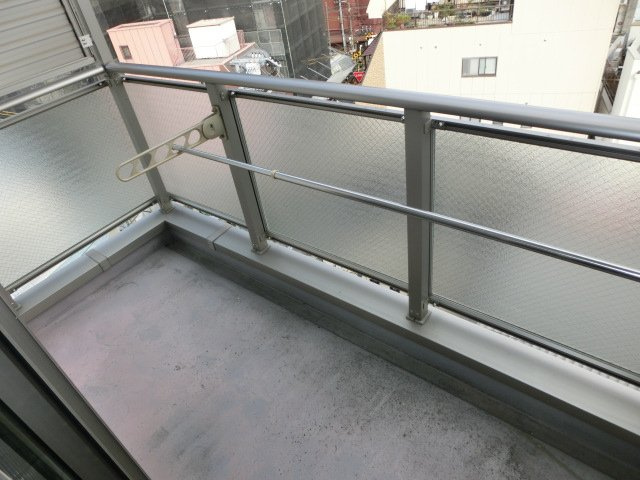 十三本町ウインズマンションⅡのバルコニー