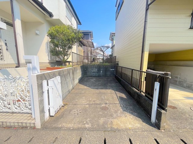 筑紫野市永岡戸建の駐車場