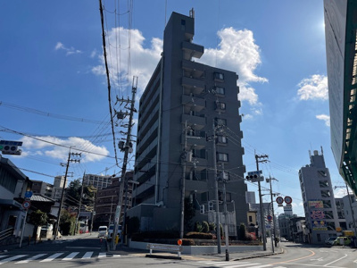 【外観】 | 枚方公園ガーデンハウス | スーパーフレスコまで約８５ｍ（歩２分）！