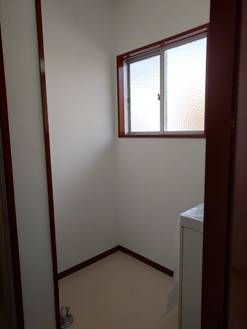 宝塚市中州１丁目　一戸建ての洗面所