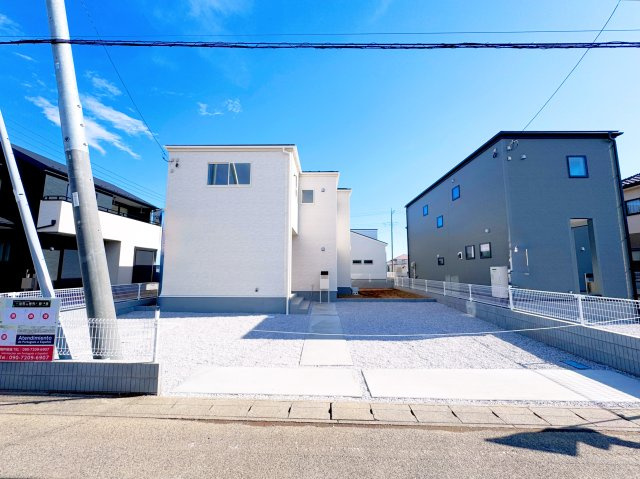 Livele Garden大泉町第5仙石　新築住宅2号棟の外観