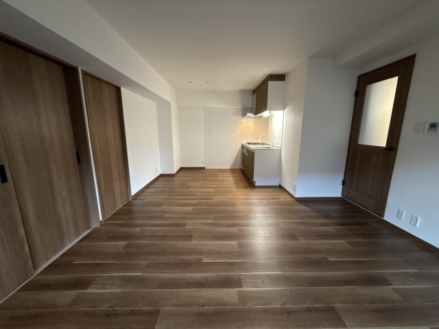 ナビオ姫路の居間・リビング