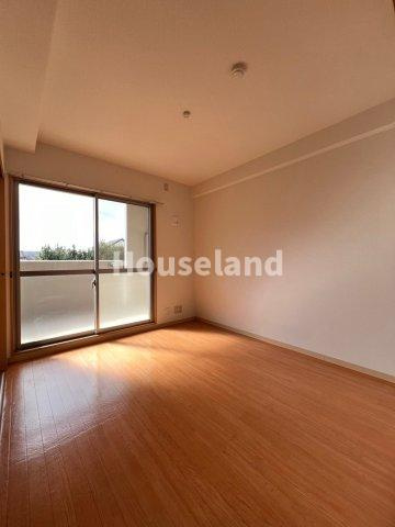 ノイフロイデの洋室