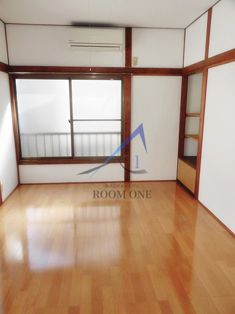 白百合荘の居間・リビング|洋室のお部屋です。