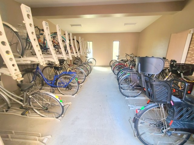 ヴェルナール学園前A棟のその他共用部分