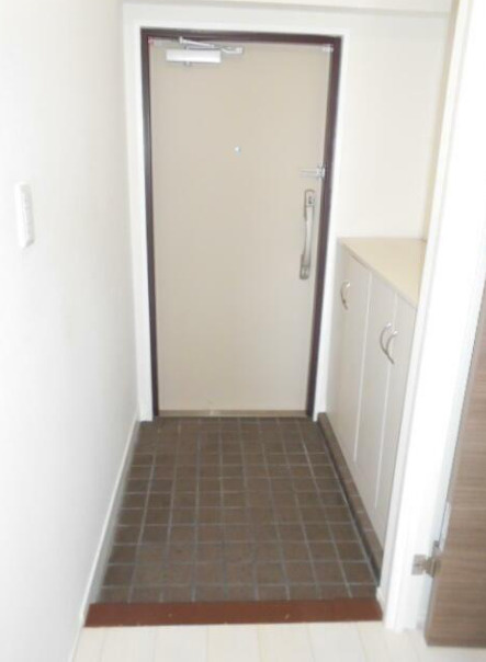 ラミアール西船橋の玄関