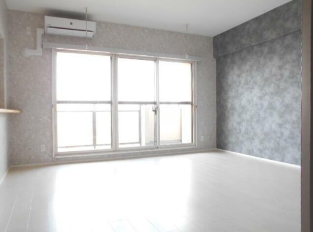 ラミアール西船橋の居間・リビング