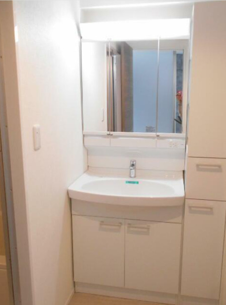 ラミアール西船橋の独立洗面台