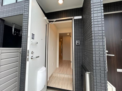 【玄関】 | サンクチュアリ | 玄関（イメージ）