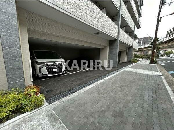 エスリードレジデンス梅田マークスの駐車場