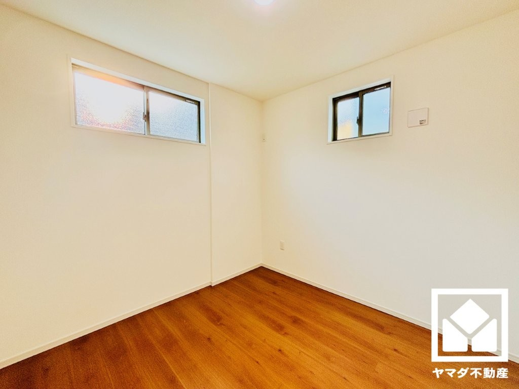 南区久世上久世町　5期1号地の洋室