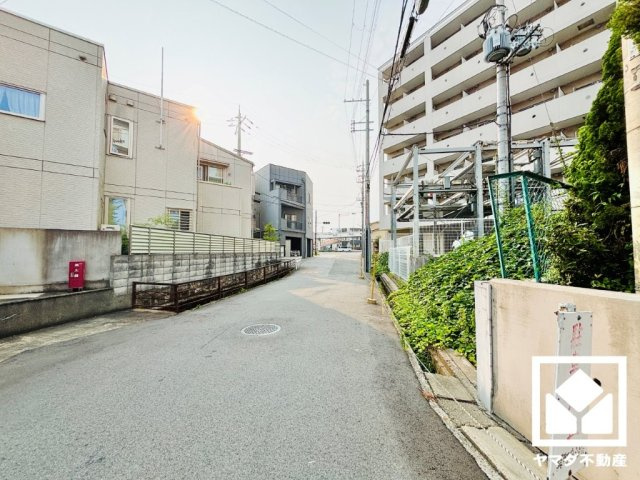 南区久世上久世町　5期1号地の前面道路含む現地写真