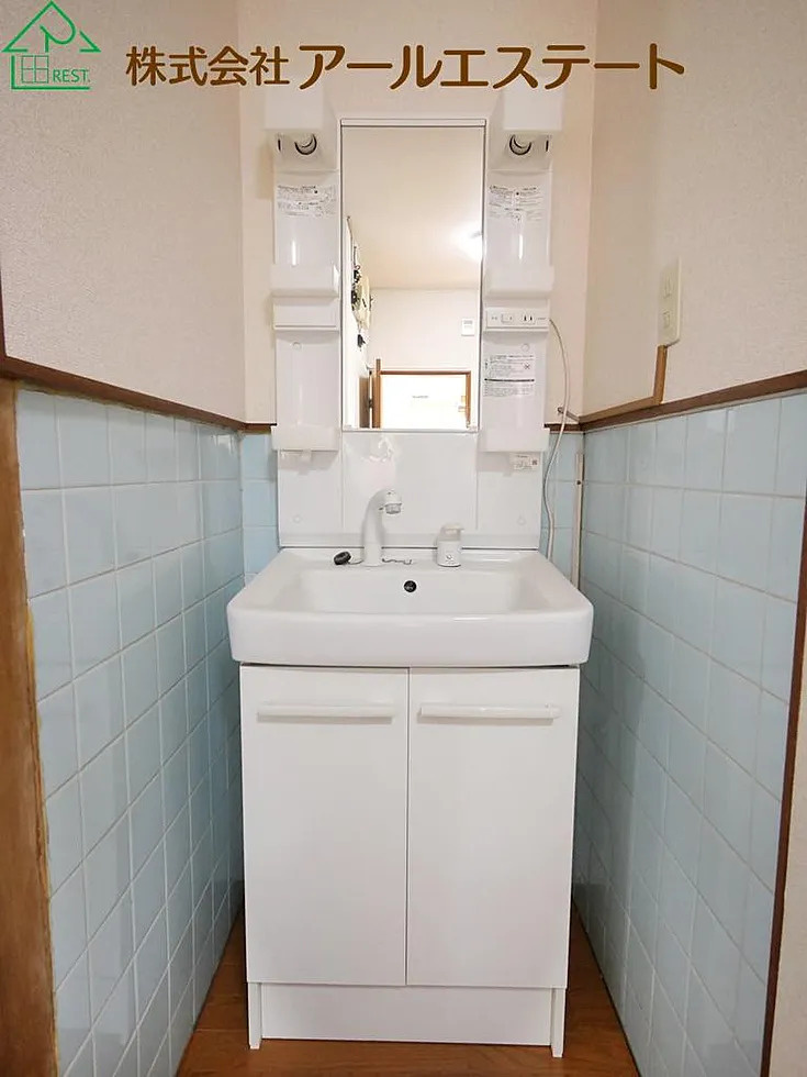 加古川市野口町野口　　中古戸建の洗面所