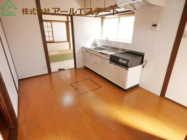 加古川市野口町野口　　中古戸建の居間・リビング