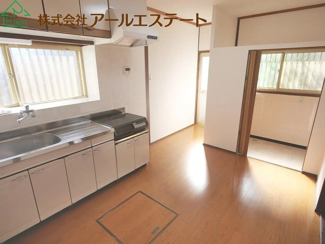 加古川市野口町野口　　中古戸建の居間・リビング