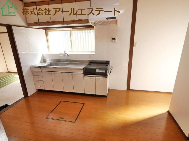 加古川市野口町野口　　中古戸建の居間・リビング