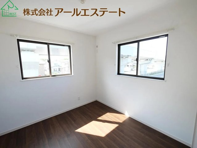 加古川市加古川町中津　　JR加古川線「日岡駅」徒歩15分の寝室