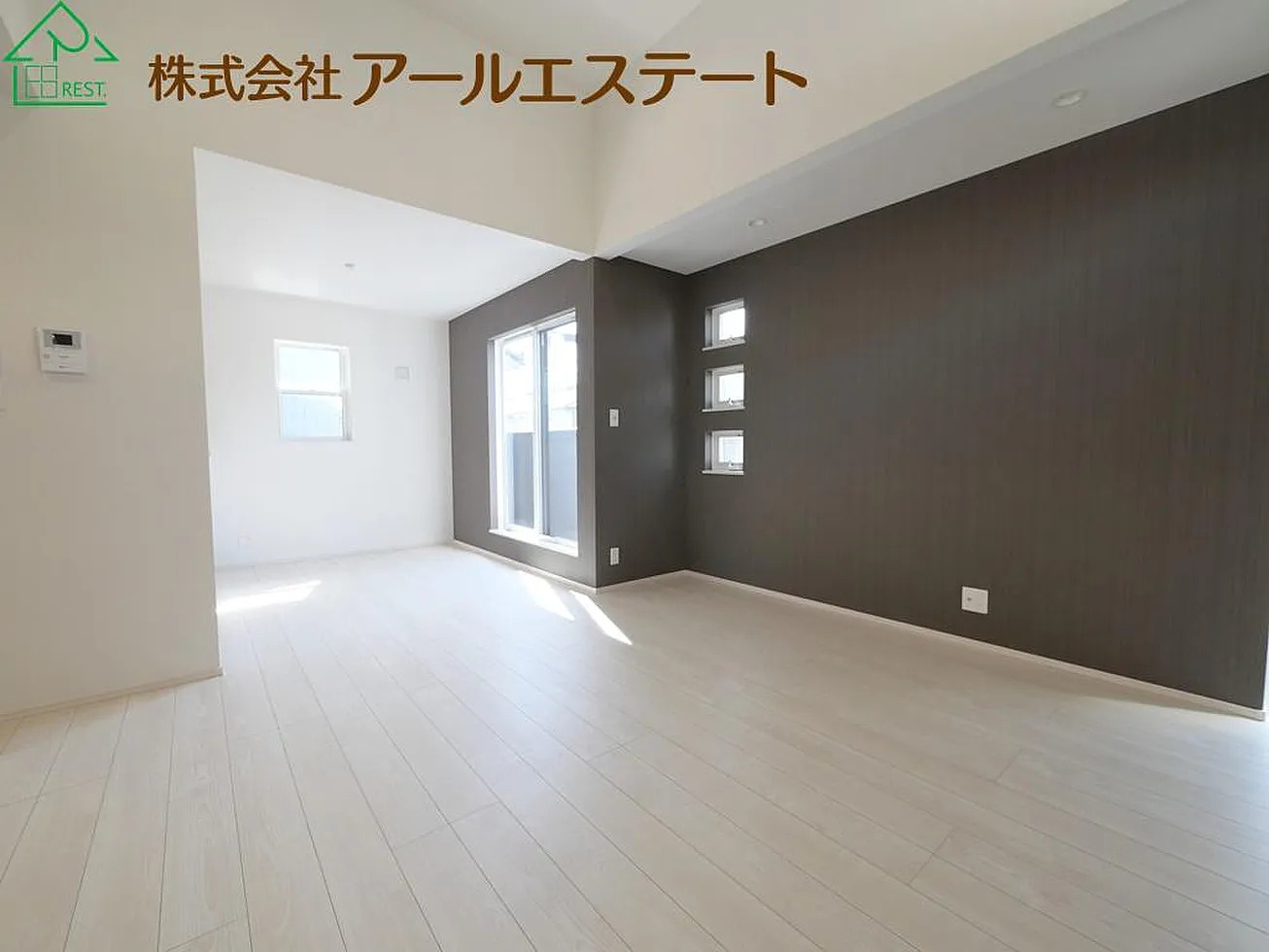 小野市王子町　中古戸建の居間・リビング