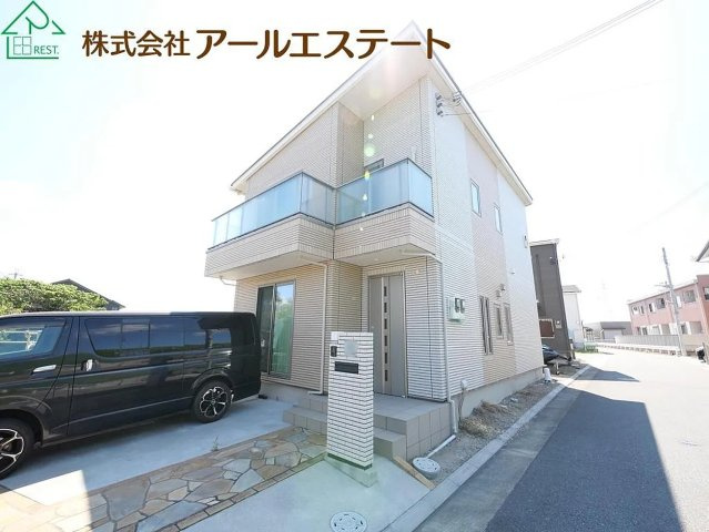 加古川市加古川町友沢　　中古戸建の玄関