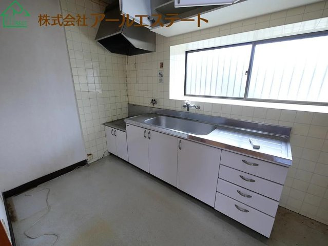 加古川市志方町西中　中古戸建のキッチン