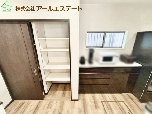 高砂市金ケ田町　　JR「曽根駅」徒歩9分の収納