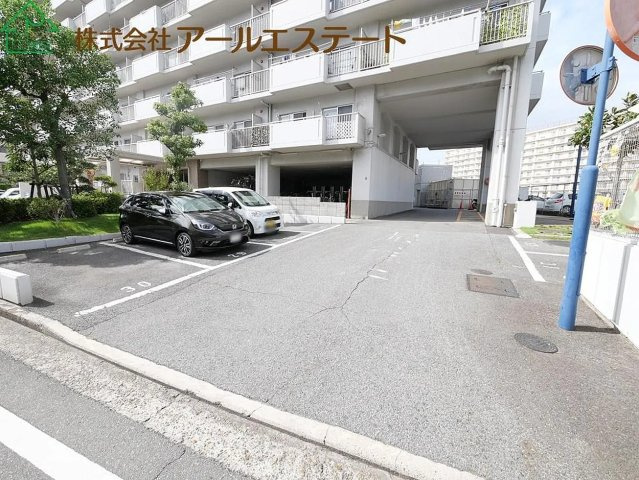 万葉ハイツ東加古川　　山陽電鉄「別府駅」徒歩18分の駐車場
