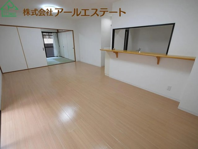 ライオンズマンション東加古川　　JR「東加古川駅」徒歩14分の居間・リビング