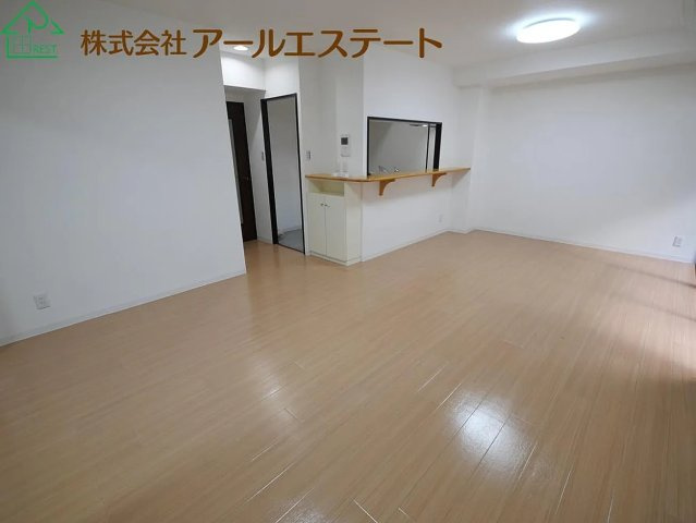 ライオンズマンション東加古川　　JR「東加古川駅」徒歩14分の居間・リビング