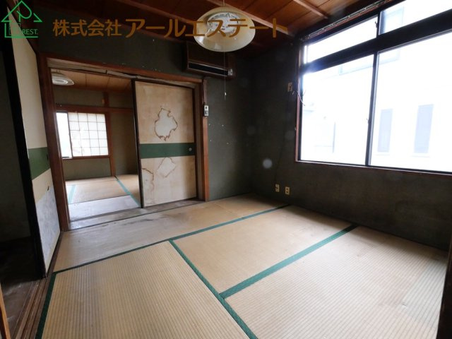 加古川市上荘町都台１丁目　　中古戸建の寝室