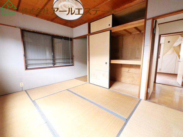 加古川市上荘町都台１丁目　　中古戸建の寝室