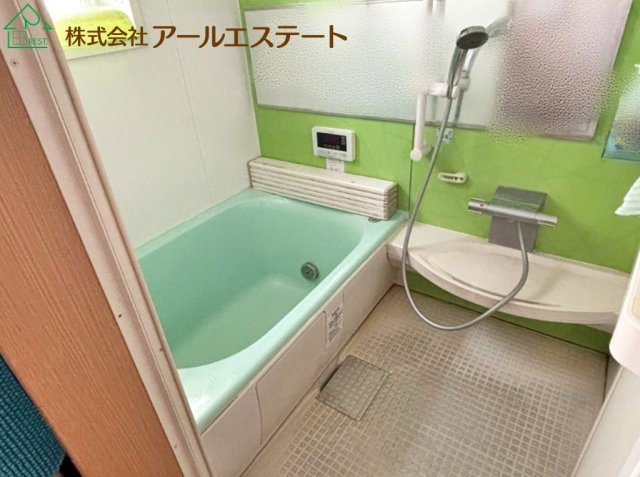 加古川市野口町坂井　　山陽電鉄「浜の宮駅」徒歩20分の浴室