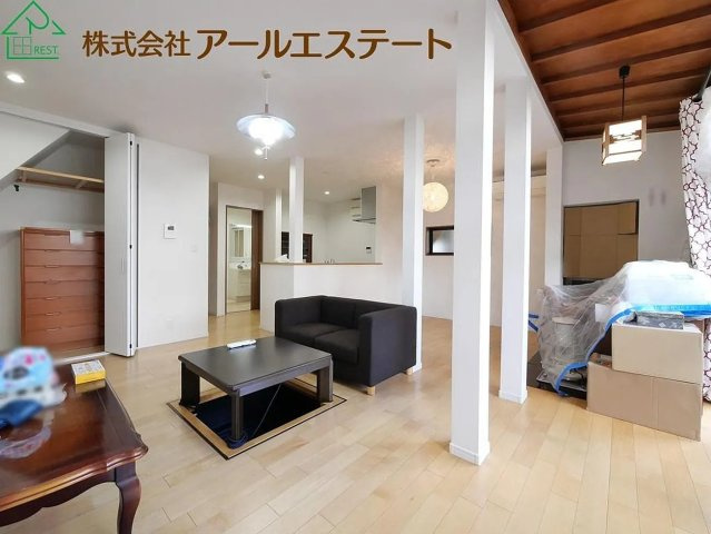 加古川市平岡町新在家　JR「東加古川駅」徒歩17分の居間・リビング