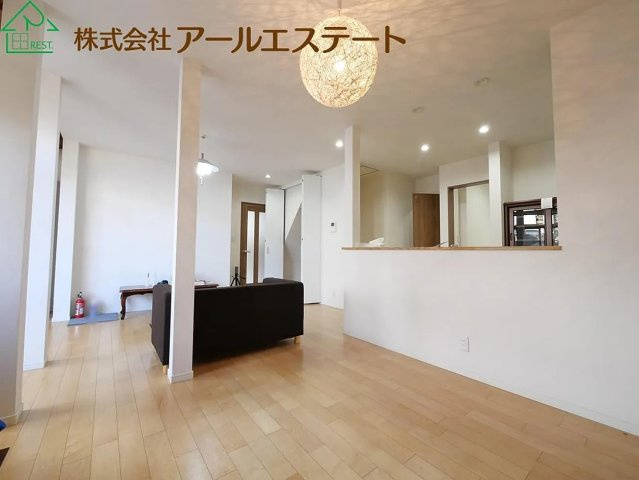 加古川市平岡町新在家　JR「東加古川駅」徒歩17分の居間・リビング
