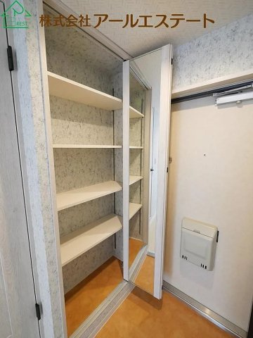 マンハイム加古川　　山陽電鉄「別府駅」徒歩7分の玄関