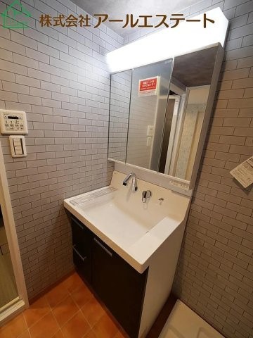 マンハイム加古川　　山陽電鉄「別府駅」徒歩7分の独立洗面台