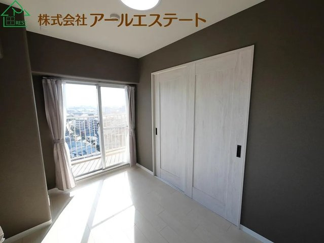 マンハイム加古川　　山陽電鉄「別府駅」徒歩7分の洋室