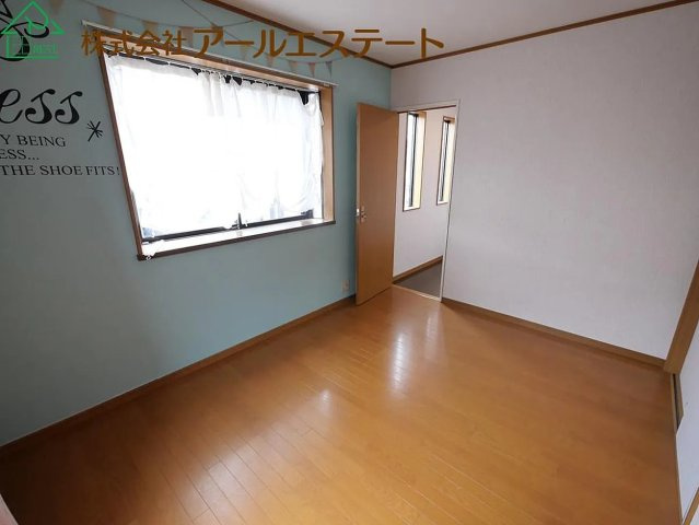 加古川市野口町長砂　中古戸建の寝室