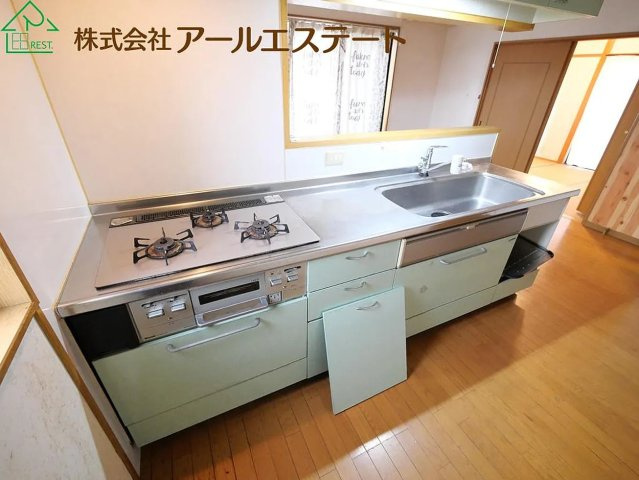 加古川市野口町長砂　　中古戸建のキッチン